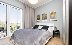 Warsaw Prymasa Tysiąclecia Business Centre by Renters